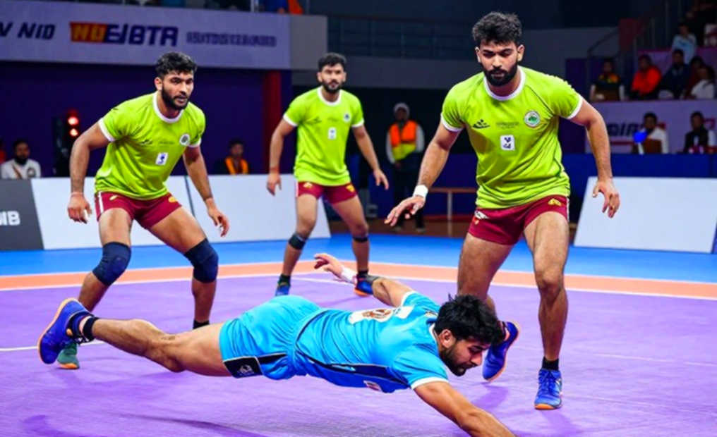 खाली कॉलम वाला लेजर: कबड्डी में चोट का हिसाब क्यों नहीं बनता, और वह घुटना किसकी जेब से जाता है