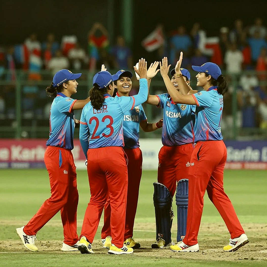 खाली लेजर, भरी हुई रिपोर्ट: जब क्रिकेट डेटा पाइपलाइन ने शून्य लौटाया और टेम्पलेट ने झूठ बोलना शुरू किया
